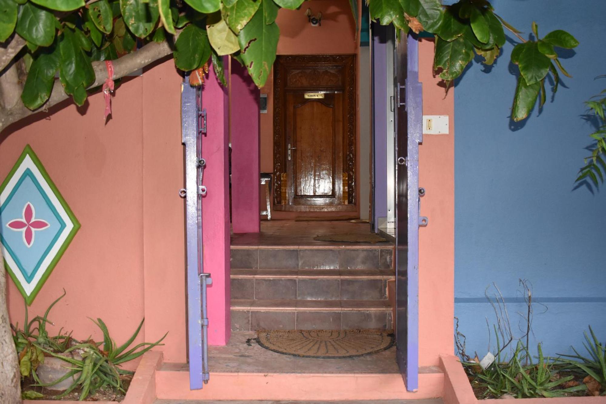 Rainbow Guest House Tiruvannamalai Exterior photo