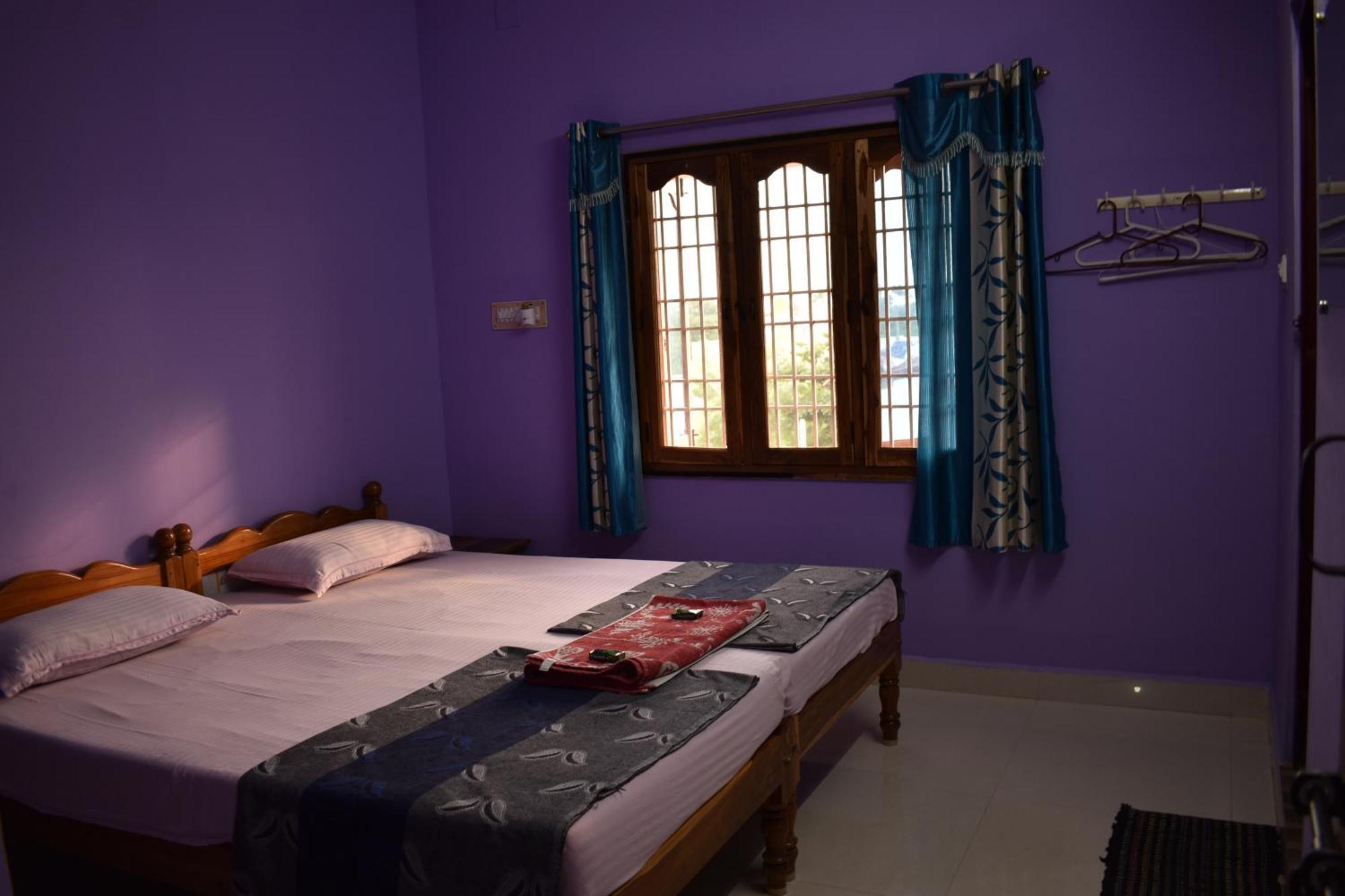 Rainbow Guest House Tiruvannamalai Exterior photo