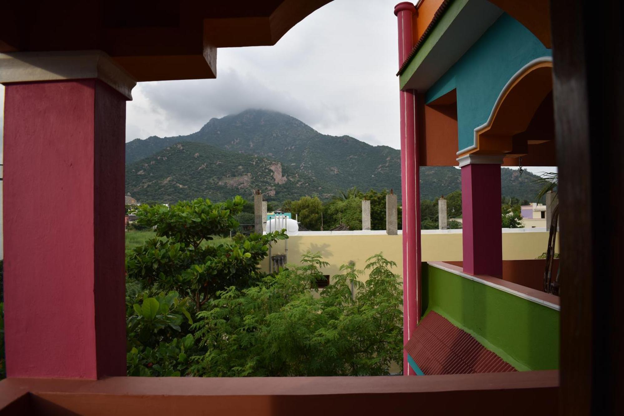 Rainbow Guest House Tiruvannamalai Exterior photo