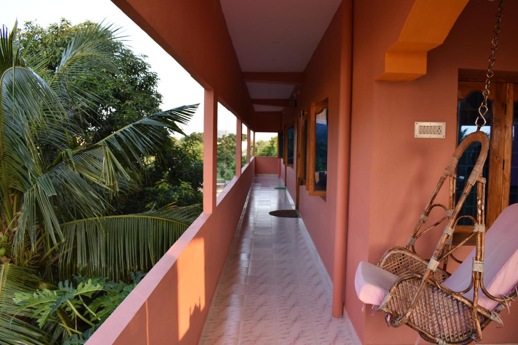 Rainbow Guest House Tiruvannamalai Exterior photo