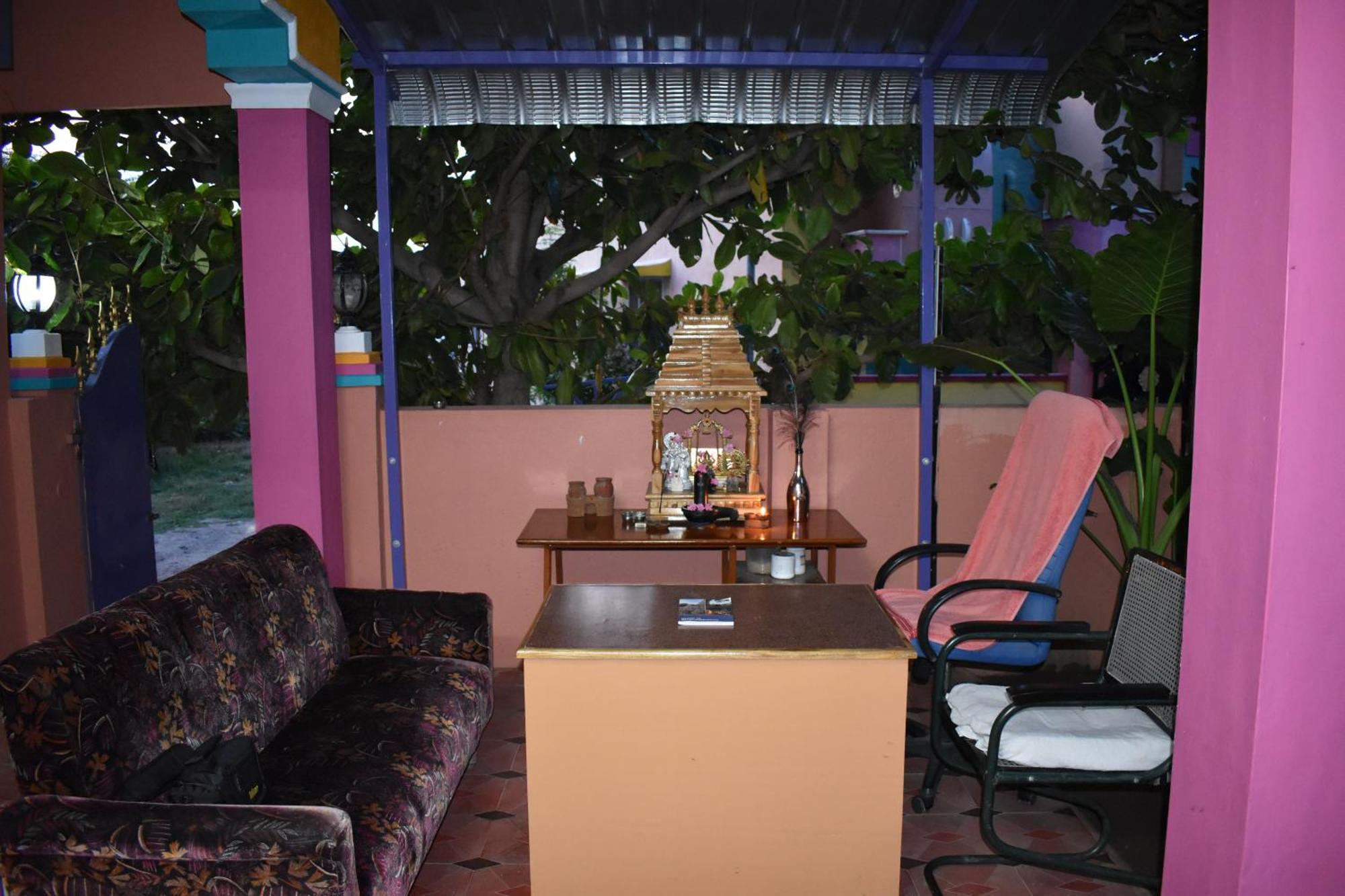 Rainbow Guest House Tiruvannamalai Exterior photo