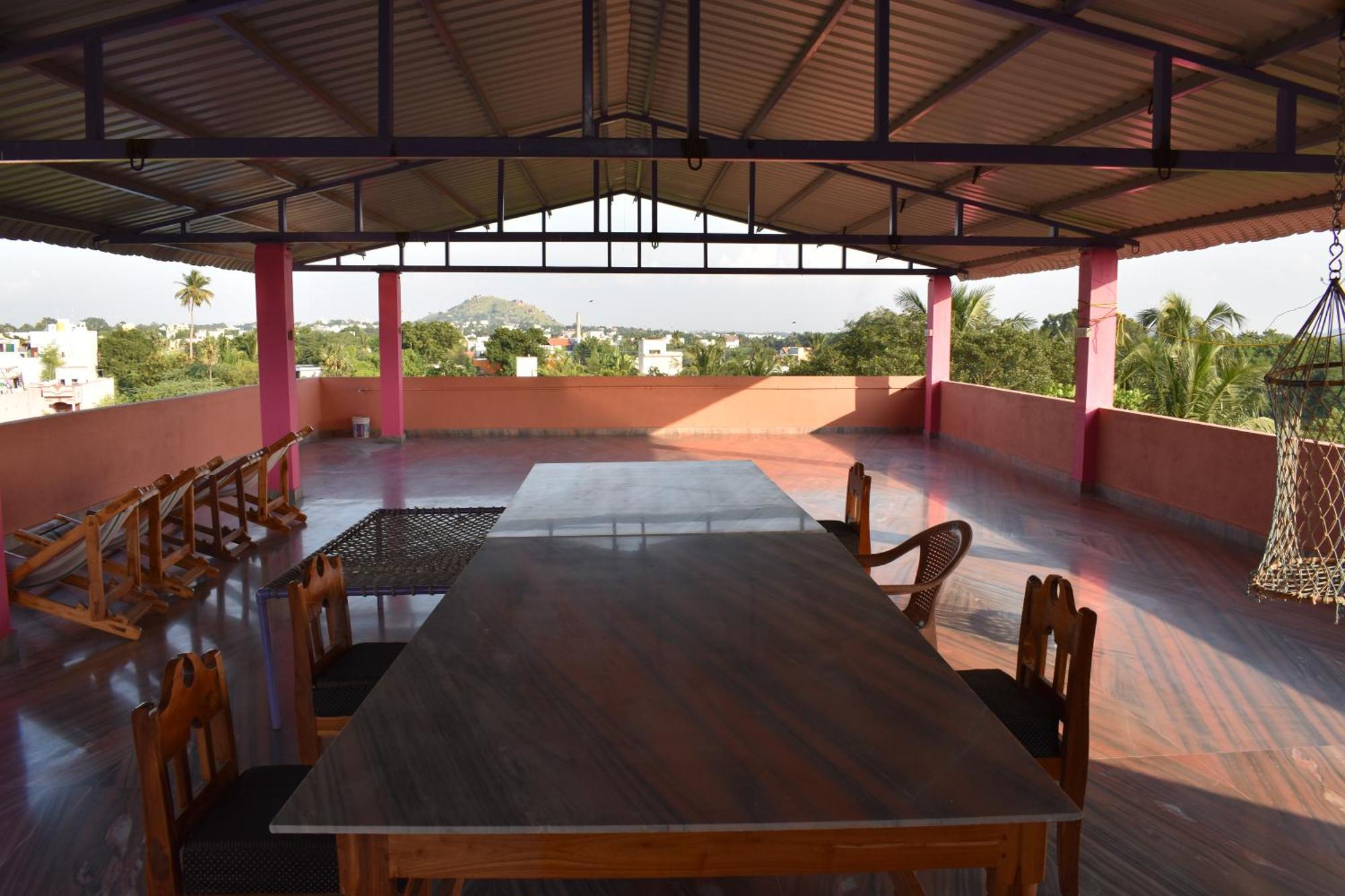Rainbow Guest House Tiruvannamalai Exterior photo