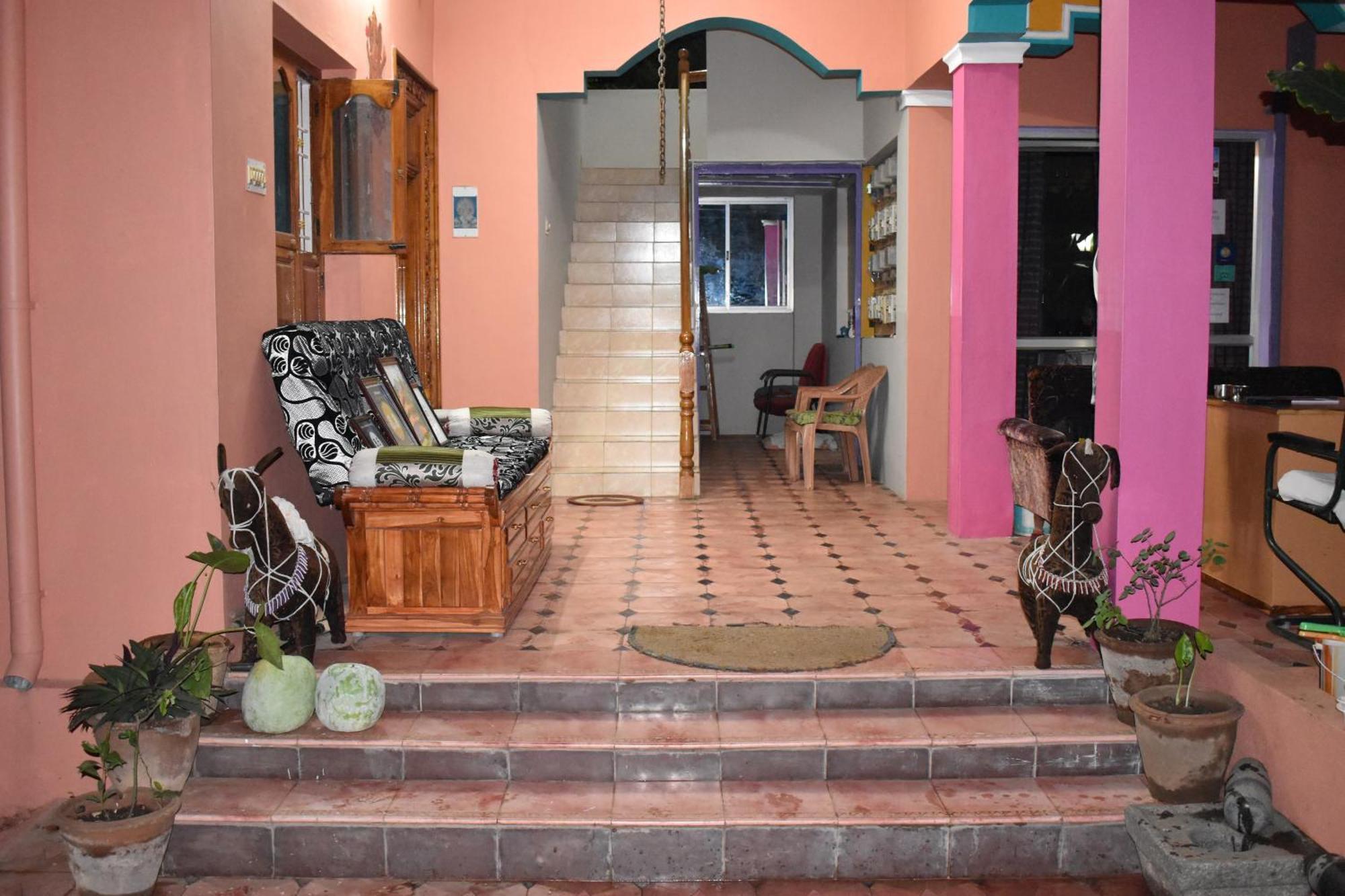Rainbow Guest House Tiruvannamalai Exterior photo